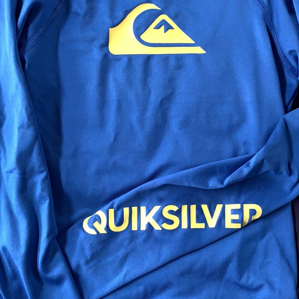 Quiksilver Rash Guard - Picture 2 of 3